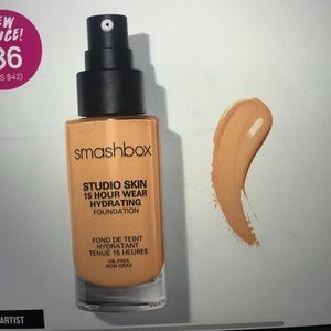 Smashbox Studio Skin 15Hour Hydrating Foundation